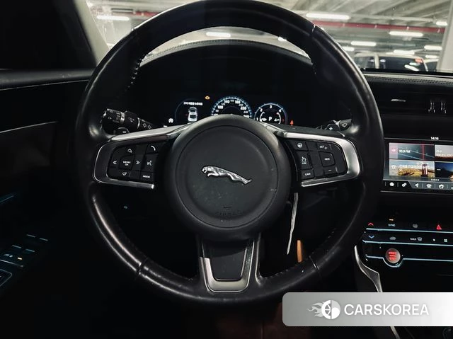 Jaguar XF (X260) 2018 Белый из Кореи, фото 4