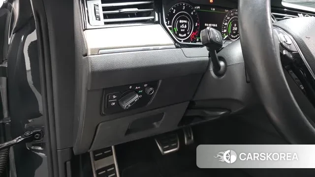 Volkswagen Arteon 2019 Серый из Кореи, фото 4