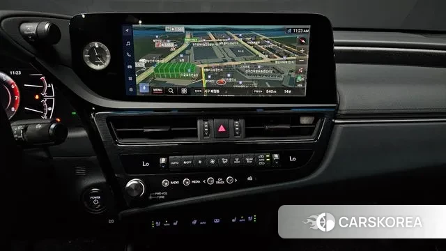 Lexus ES300h 7th generation 2023 Белый из Кореи, фото 4