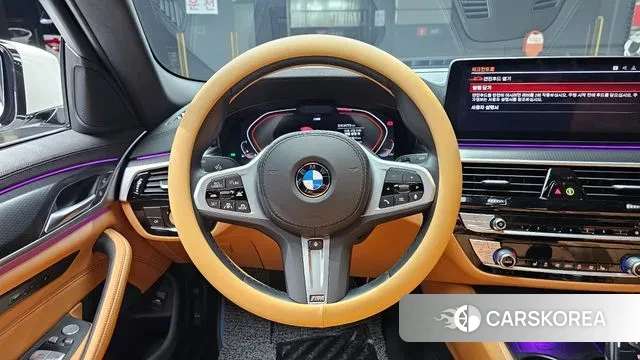 BMW 5 Series (G30) 2023 Белый из Кореи, фото 4