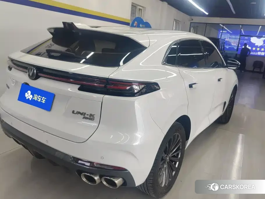 Chang'an UNI-K 2022 Белый из Китая, фото 4