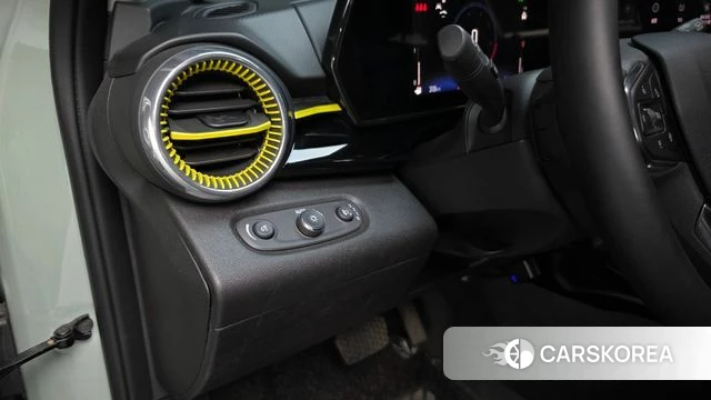 Chevrolet (GM Daewoo) Trax Crossover 2024 Зеленый из Кореи, фото 4