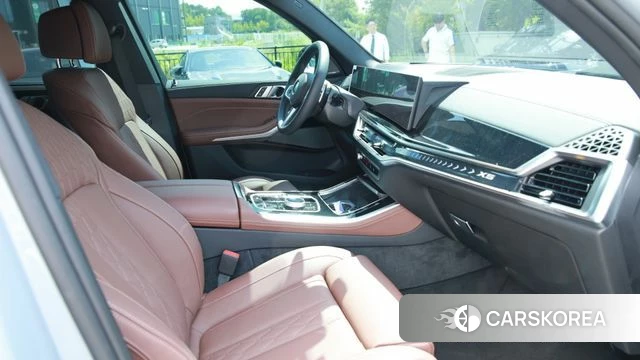 BMW X5 (G05) 2025 Цвет галактики из Кореи, фото 4