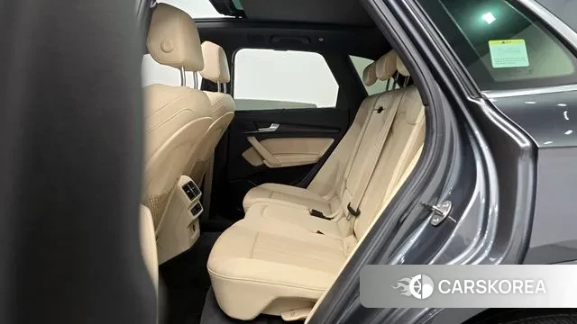 Audi Q5 (FY) 2023 Серый из Кореи, фото 4