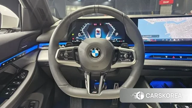 BMW 5 Series (G60) 2025 Белый из Кореи, фото 4