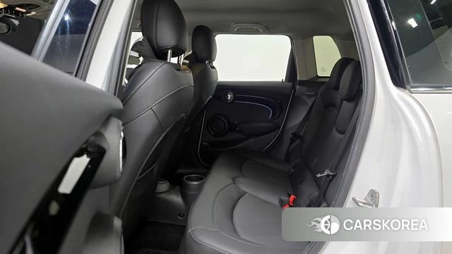 Mini Cooper 2023 Белый из Кореи, фото 4