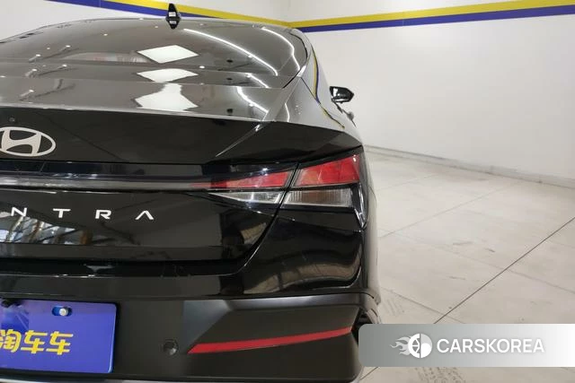 Hyundai Elantra 2025 Черный из Китая, фото 4