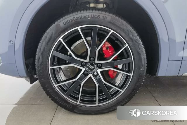 Audi Q5L 2023 Другой из Китая, фото 4