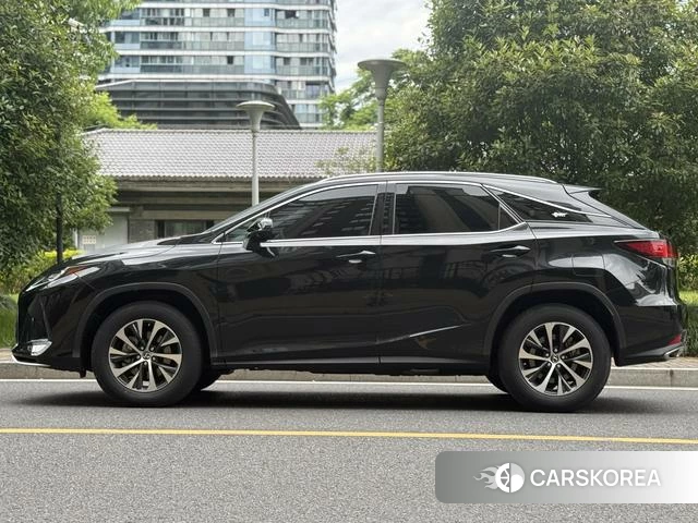 Lexus RX 2021 Темно-серый из Китая, фото 4