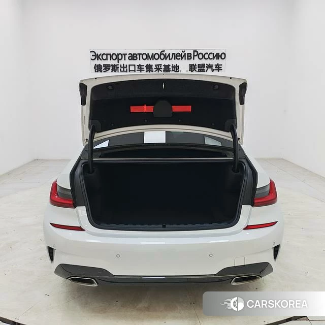 BMW 3 series 2022 Белый из Китая, фото 4
