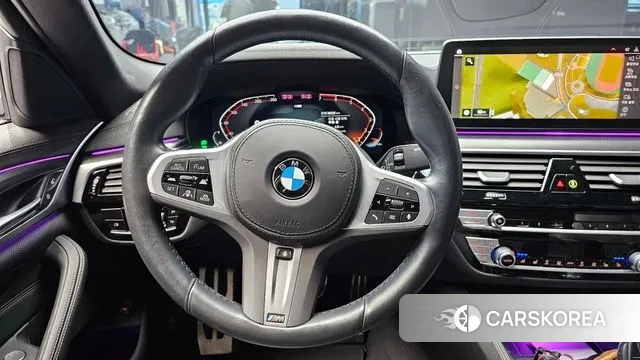 BMW 5 Series (G30) 2023 Белый из Кореи, фото 4