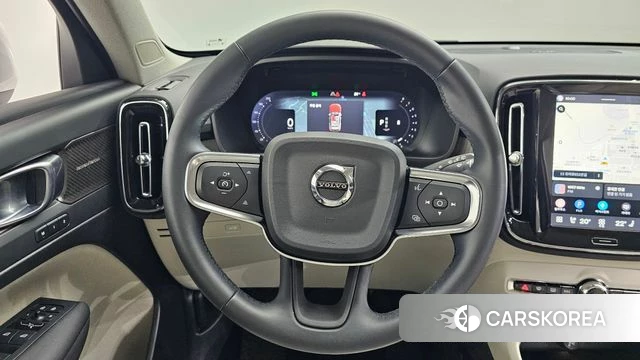 Volvo XC40 2025 Белый из Кореи, фото 4
