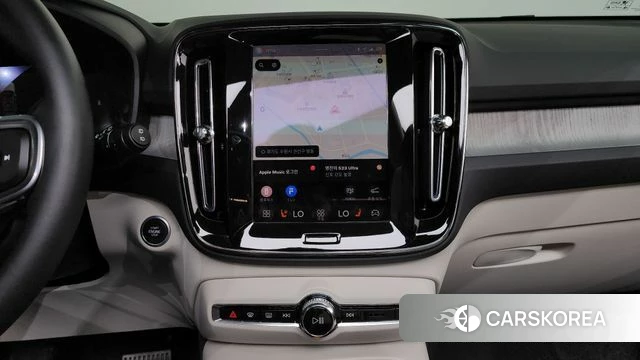 Volvo XC40 2025 Черный из Кореи, фото 4