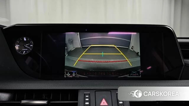 Lexus ES300h 7th generation 2018 Песочный из Кореи, фото 4