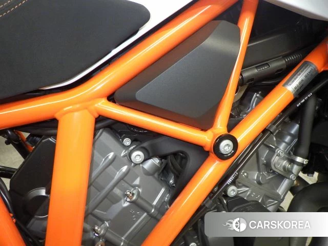 KTM 1290 SUPER DUKE R 2019 из Японии, фото 2