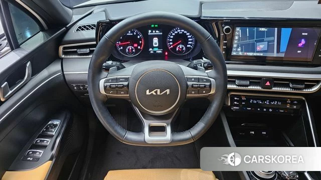 Kia K5 3rd generation 2023 Белый из Кореи, фото 4