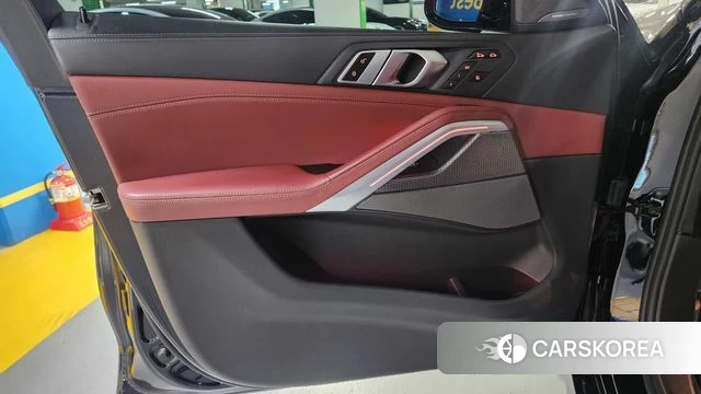 BMW X6 (G06) 2021 Черный из Кореи, фото 4