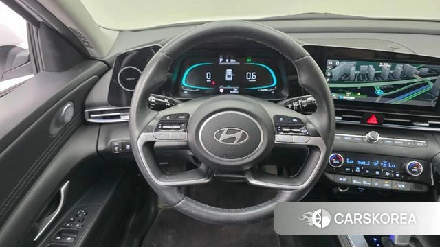 Hyundai The New Avante (CN7) 2023 Белый из Кореи, фото 4