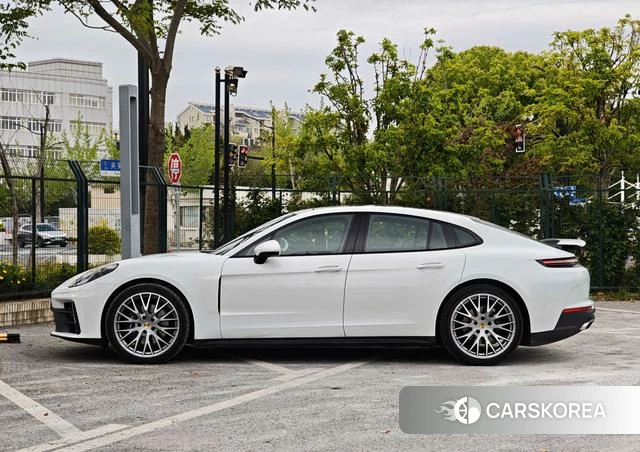 Porsche Panamera 2026 Белый из Китая, фото 4