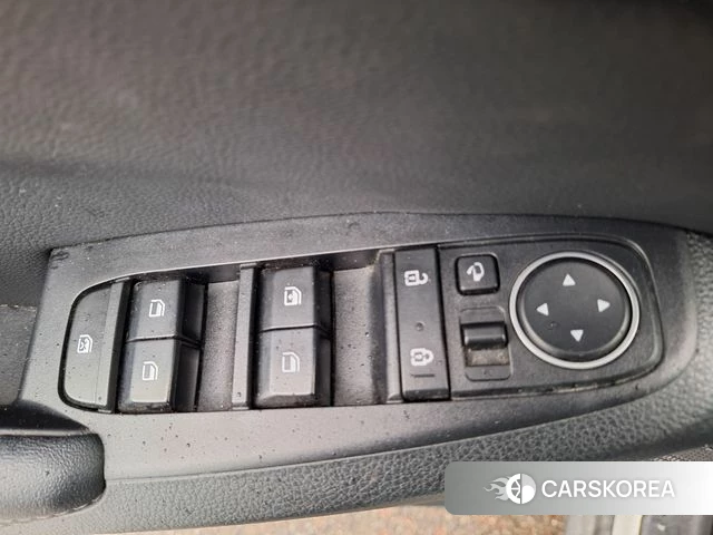 Kia Seltos 2022 Белый из Кореи, фото 4