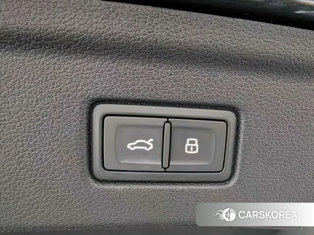 Audi A5 2023 Темно-серый из Китая, фото 4