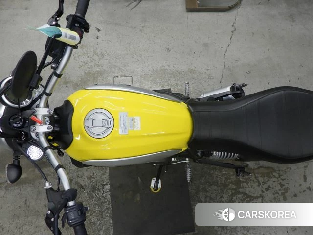 Проданный Ducati SCRAMBLER ICON 2015 из Японии, фото 4