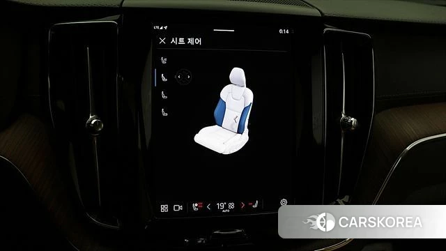 Volvo XC60 second Generation 2025 Белый из Кореи, фото 4