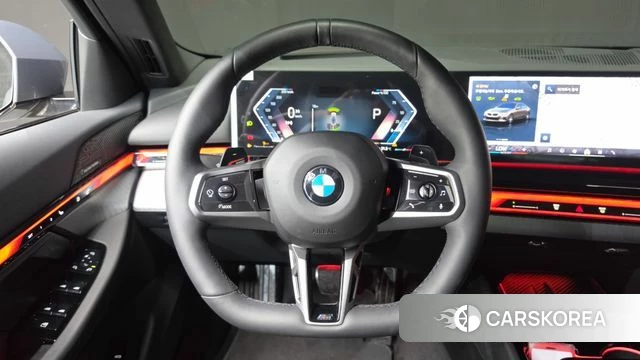 BMW 5 Series (G60) 2025 Серый из Кореи, фото 4