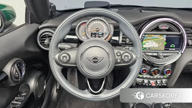 Mini Cooper Convertible 2020 Зеленый из Кореи, фото 4
