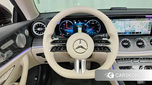 Mercedes-Benz E-Class W213 2021 Красный из Кореи, фото 4