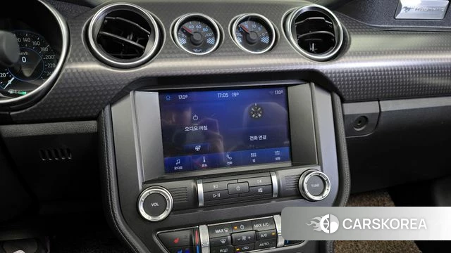 Ford Mustang 2022 Белый из Кореи, фото 4