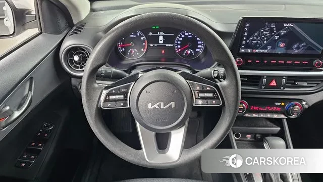 Kia The New K3 2nd generation 2021 Белый из Кореи, фото 4