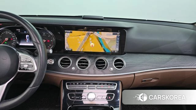 Mercedes-Benz E-Class W213 2018 Серый из Кореи, фото 4