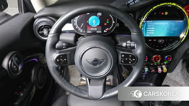 Mini Cooper 2023 Белый из Кореи, фото 4