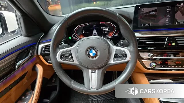 BMW 5 Series (G30) 2020 Белый из Кореи, фото 4