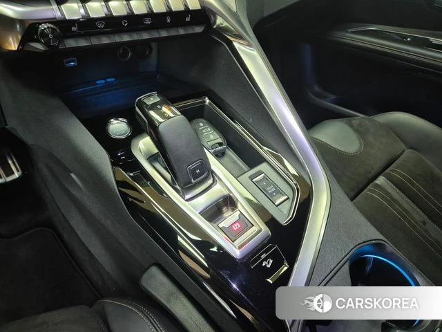 Peugeot 5008 second generation 2021 Серый из Кореи, фото 4
