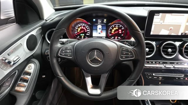 Mercedes-Benz C-Class W205 2018 Серебряный из Кореи, фото 4