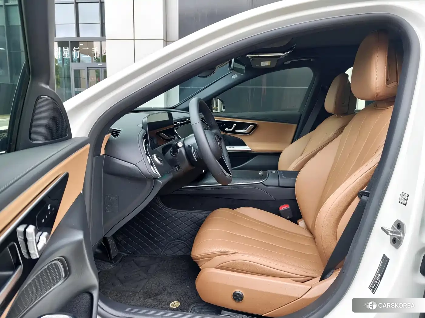 Mercedes-Benz E-Class 2025 Белый из Китая, фото 5