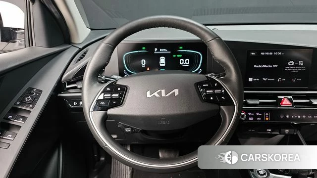 Kia Di Ol Nu Niro 2022 Белый из Кореи, фото 4