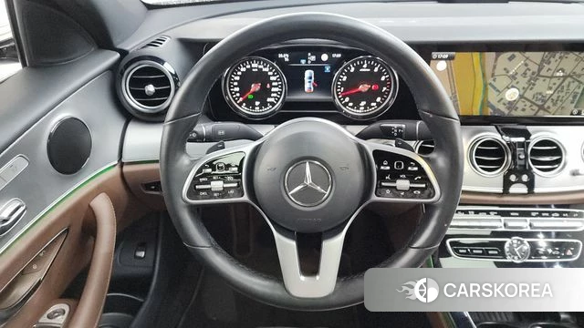 Mercedes-Benz E-Class W213 2018 Белый из Кореи, фото 4