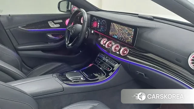 Mercedes-Benz E-Class W213 2022 Белый из Кореи, фото 4