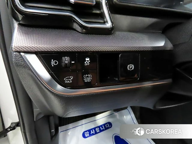 Kia Sportage 5th Generation Hybrid 2022 Белый из Кореи, фото 4