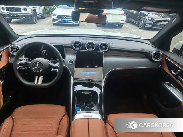 Mercedes-Benz GLC 2024 Белый из Китая, фото 4