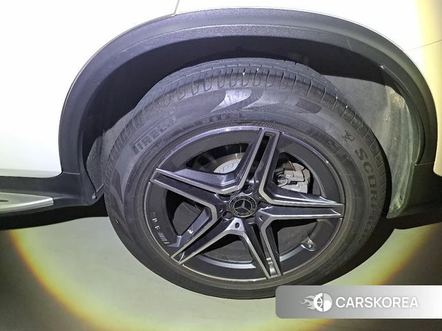 Mercedes-Benz GLC-Class X253 2023 Белый из Кореи, фото 4