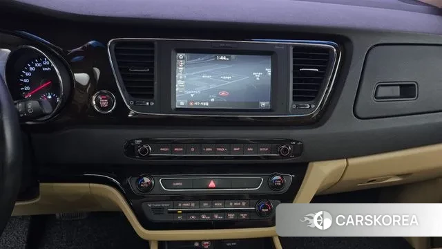 Kia The New Carnival 2018 Белый из Кореи, фото 4