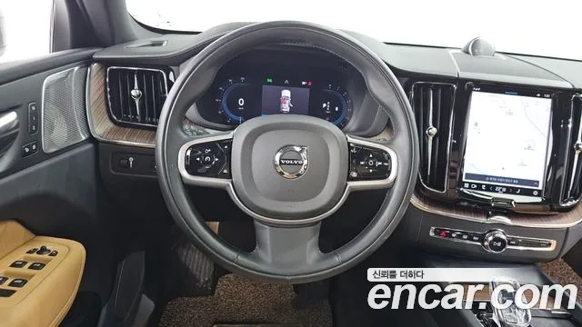 Volvo XC60 second Generation 2022 Серебристо-серый из Кореи, фото 4