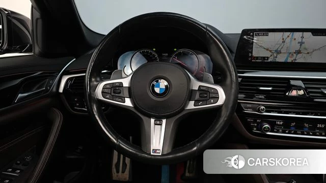 BMW 5 Series (G30) 2018 Черный из Кореи, фото 4
