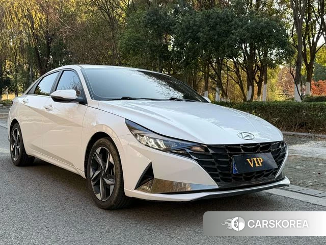 Hyundai Elantra 2022 Белый из Китая, фото 4
