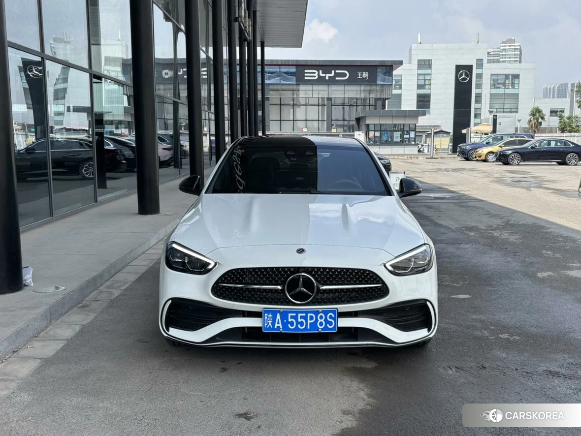 Mercedes-Benz Class C 2025 Белый из Китая, фото 4