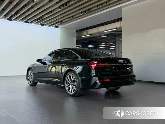 Audi A6L 2024 Черный из Китая, фото 4